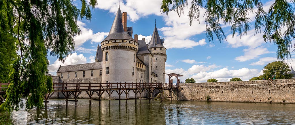 Sully sur Loire Castel